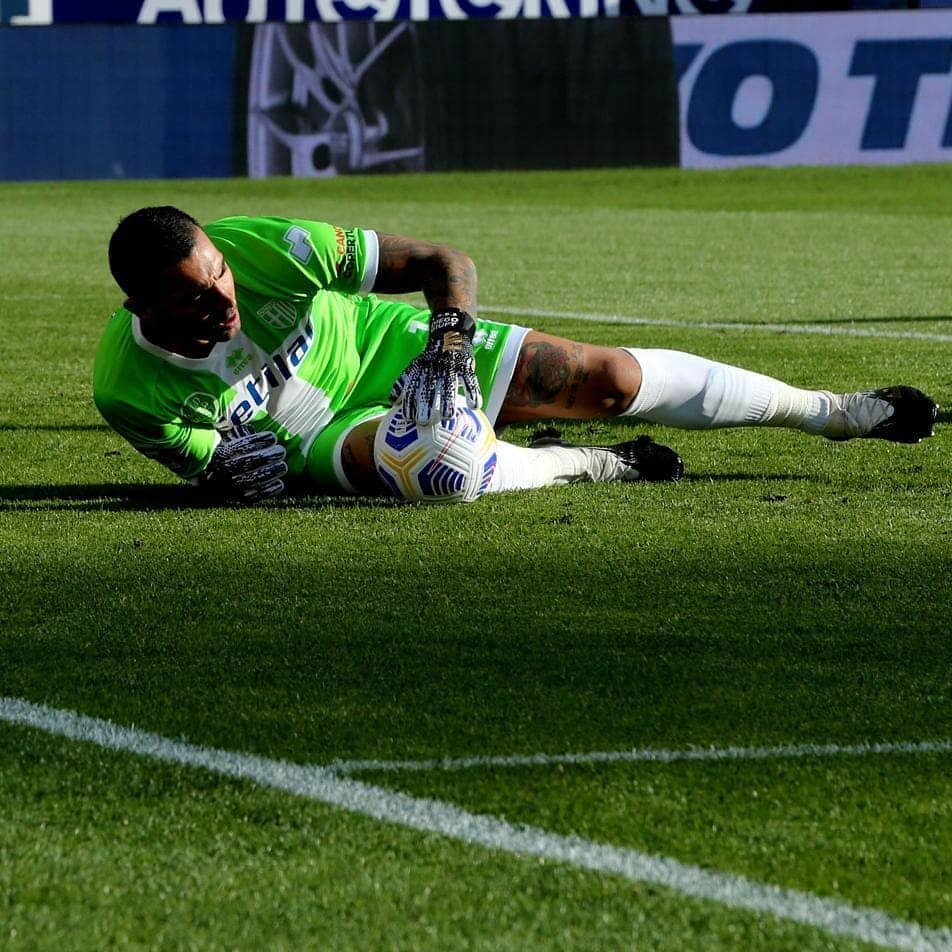 ルイージ・セーペさんのインスタグラム写真 - (ルイージ・セーペInstagram)「Un tempo per stracciare e un tempo per cucire, un tempo per tacere e un tempo per parlare.@seriea @parmacalcio1913」10月27日 2時08分 - luigisepe