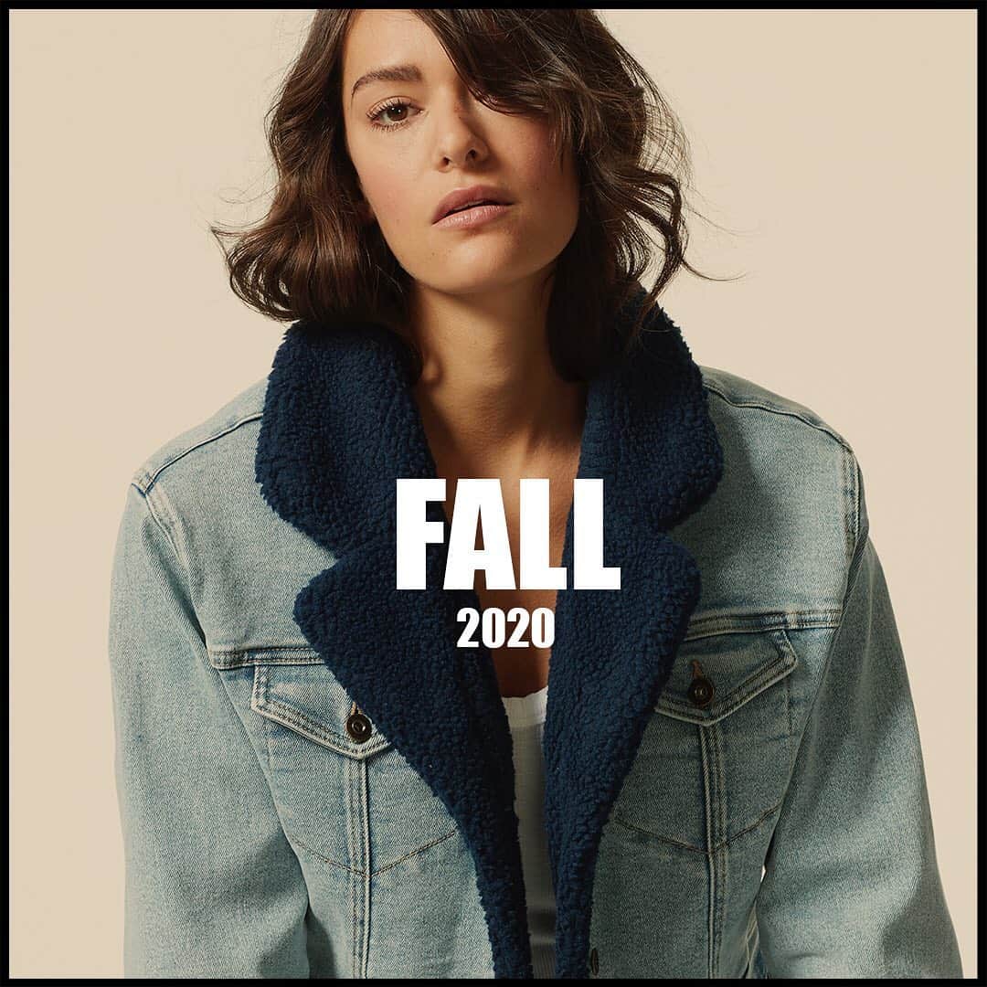 エラモスのインスタグラム：「Fall is here and so are our new arrivals! Go check them out now. . . . #ellamoss #ellamossjeans #musthave #shopnow #denimdays」
