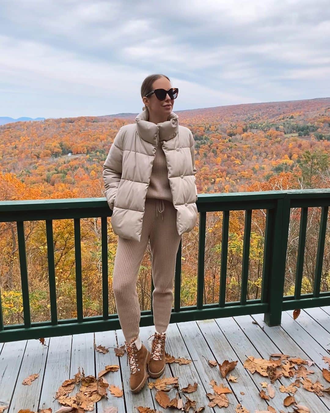 Helena Glazer Hodneのインスタグラム：「A few from the weekend🍂🍁」
