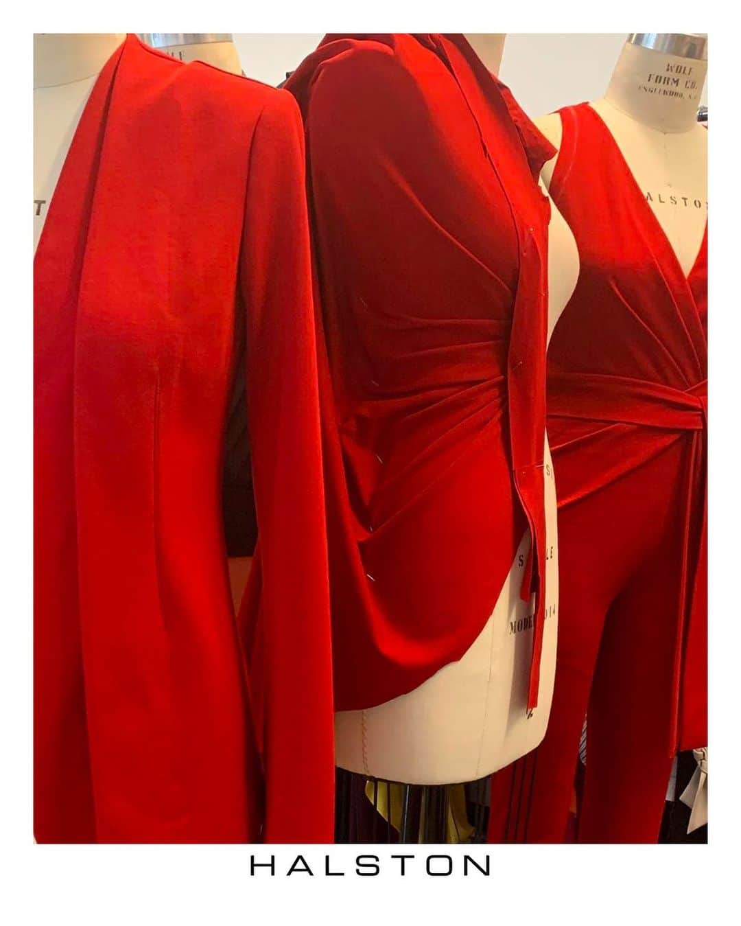 ホルストンのインスタグラム：「#HALSTONRED」