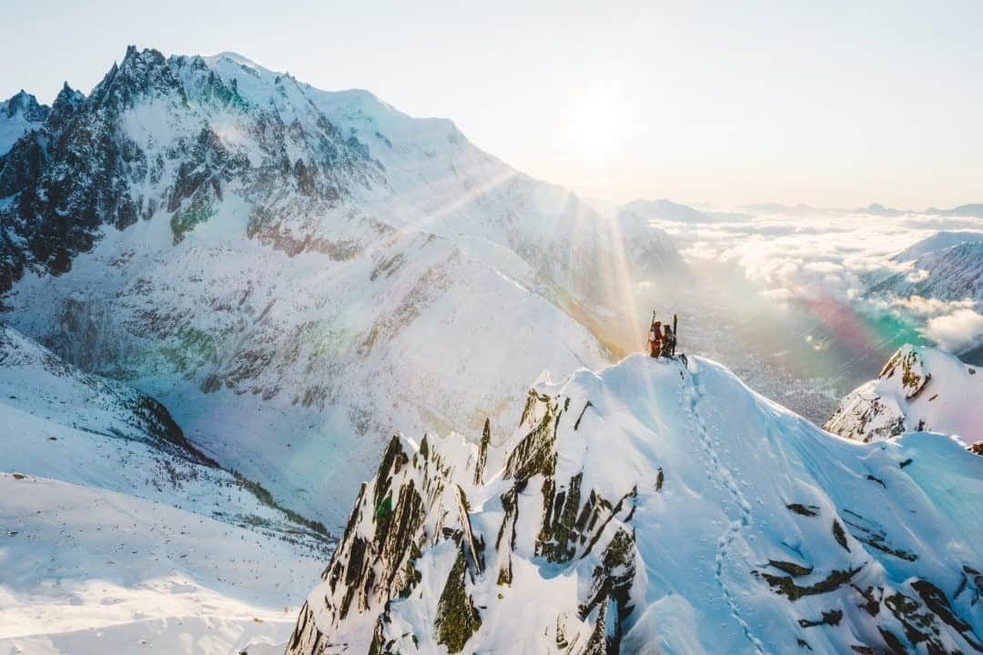 マウンテンハードウェアのインスタグラム：「Made for the forskiable future. (Shop the just in Snowsports Collection - link in bio). Photo: @mathis_dumas.」