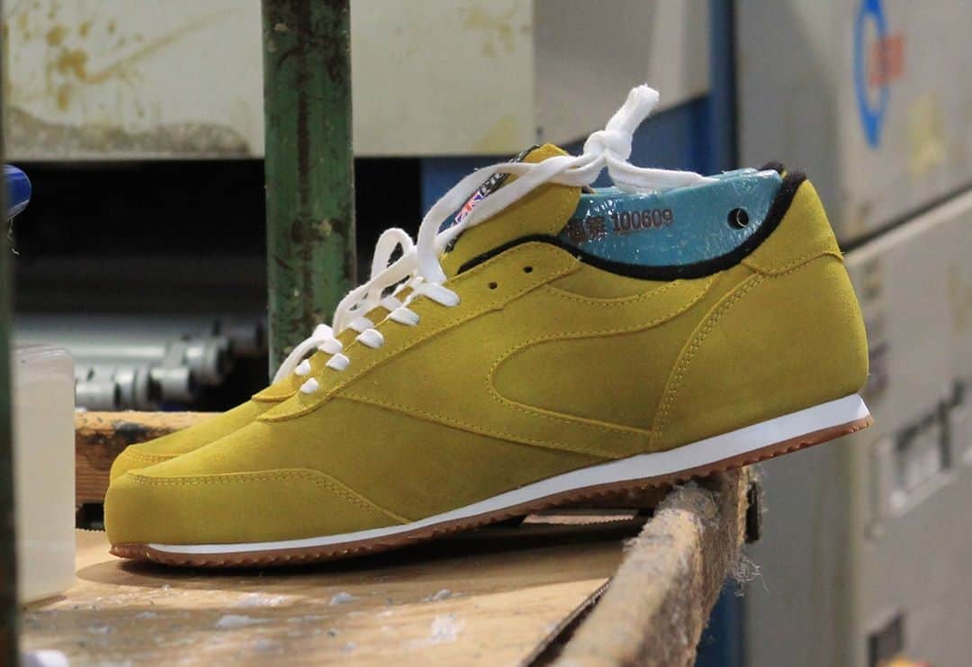 ウォルシュのインスタグラム：「The Lostock Low Out Now #normanwalsh」
