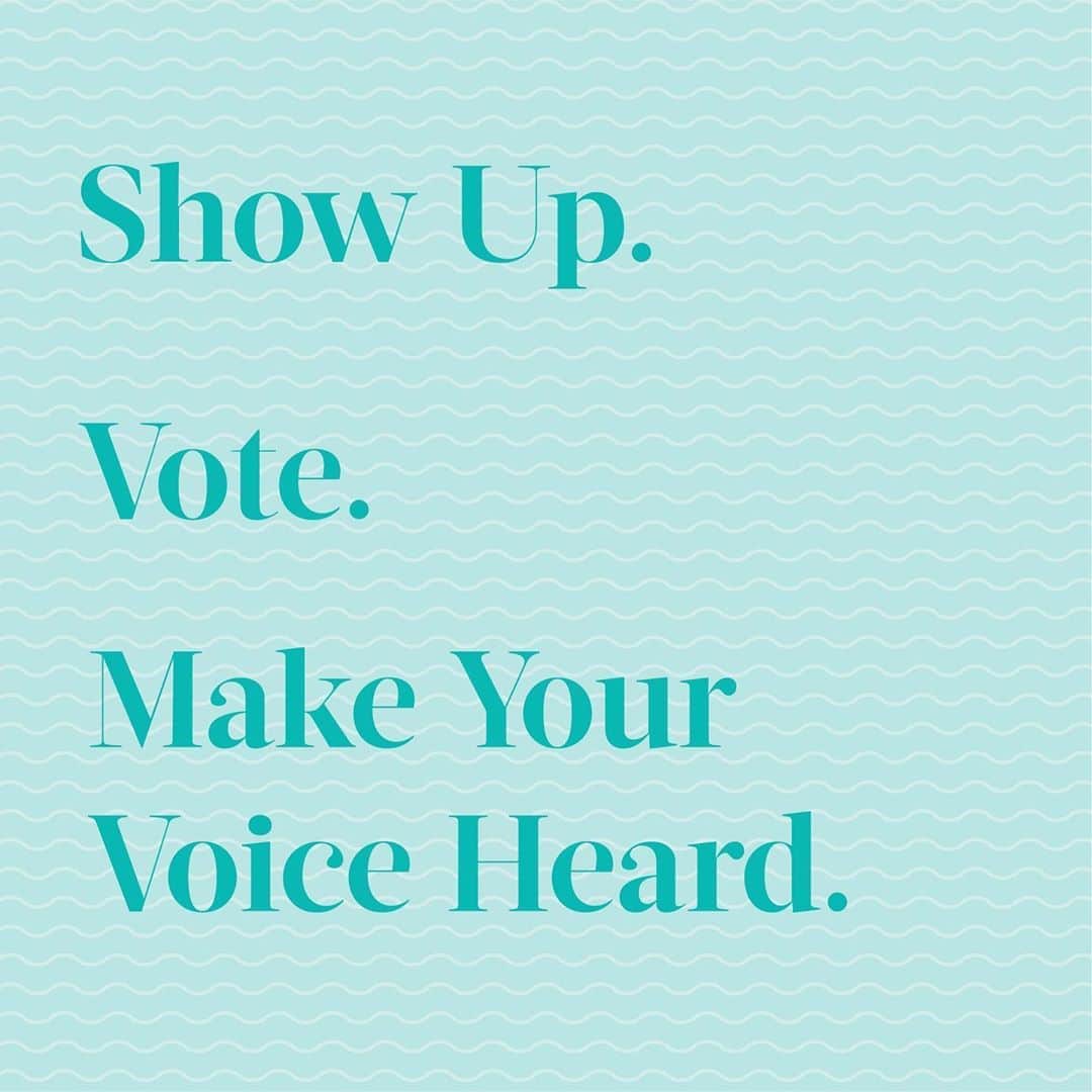 Sports Illustrated Swimsuitさんのインスタグラム写真 - (Sports Illustrated SwimsuitInstagram)「Show up. Vote. Make your voice heard. Text VOTER to 26797 to register and receive key election reminders. @iamavoter」10月27日 4時42分 - si_swimsuit