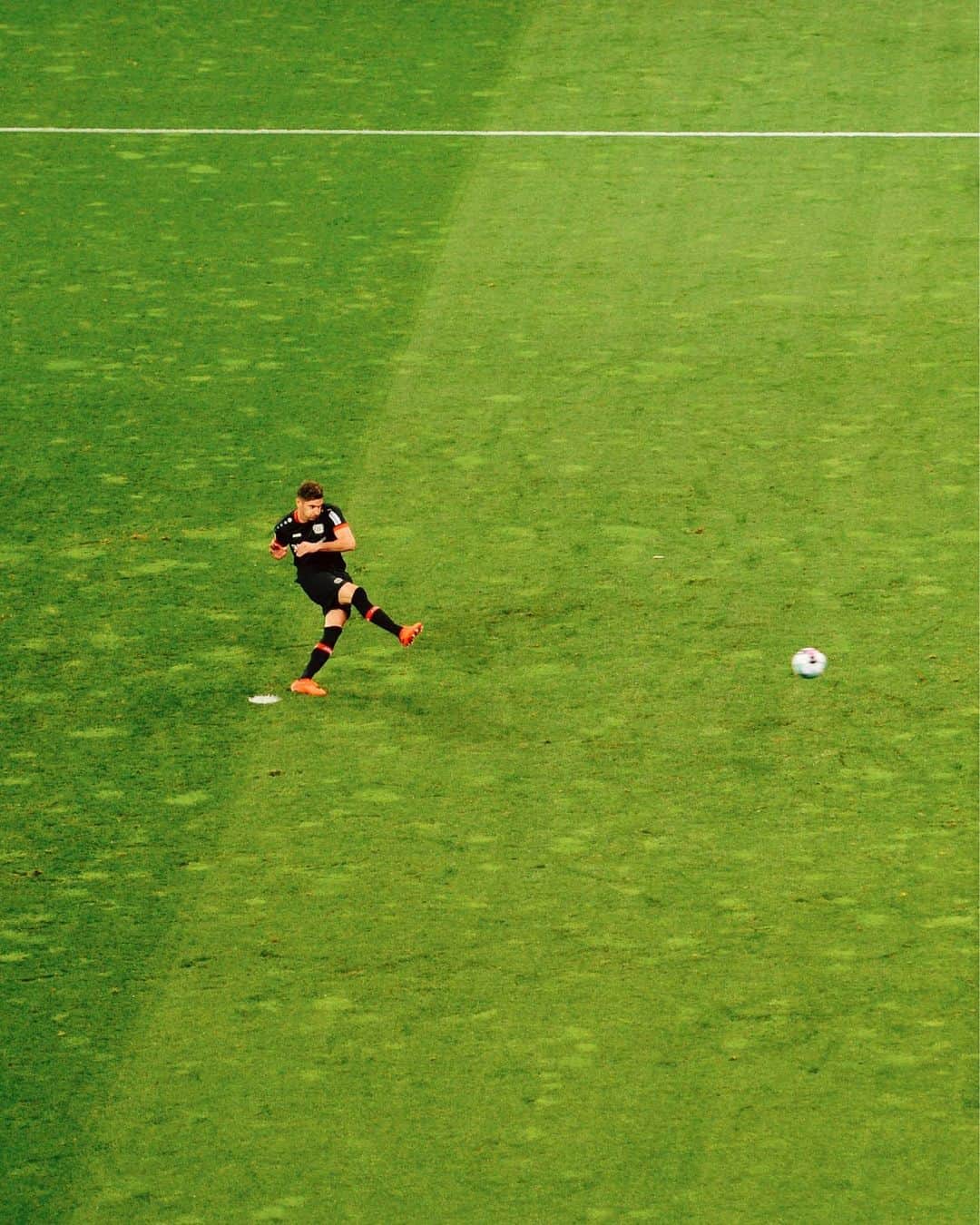 バイエル・レバークーゼンさんのインスタグラム写真 - (バイエル・レバークーゼンInstagram)「#GOALARIO PIPA 🤩 #B04FCA 1-0」10月27日 4時52分 - bayer04fussball