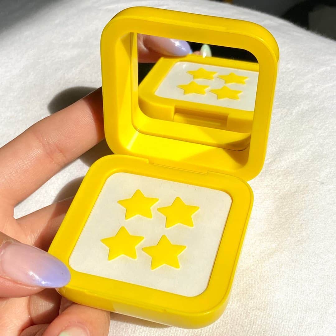 Target Styleのインスタグラム：「@Starface has landed! Your spot treatment companion is now in the #TargetBeauty aisle. 💫  Head over to our stories to see the full collection!」