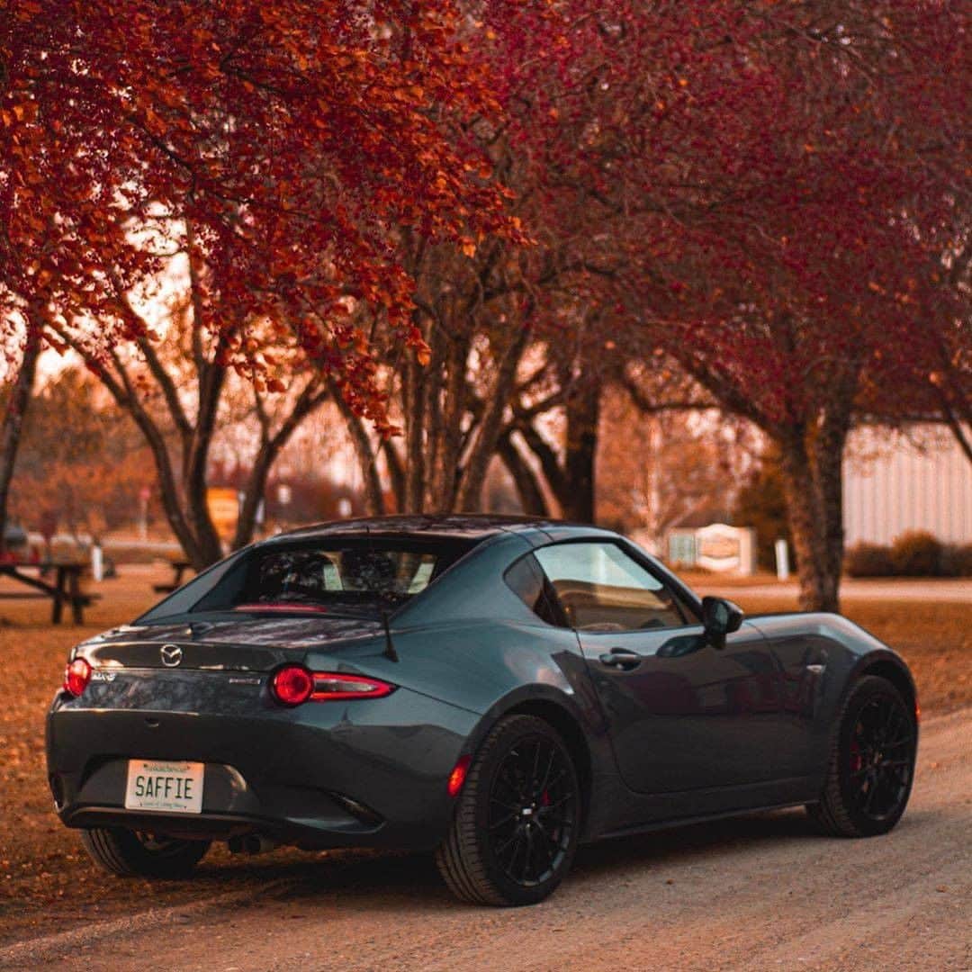 MAZDA Canadaのインスタグラム：「#miatamonday 📸: @skylargenaille」