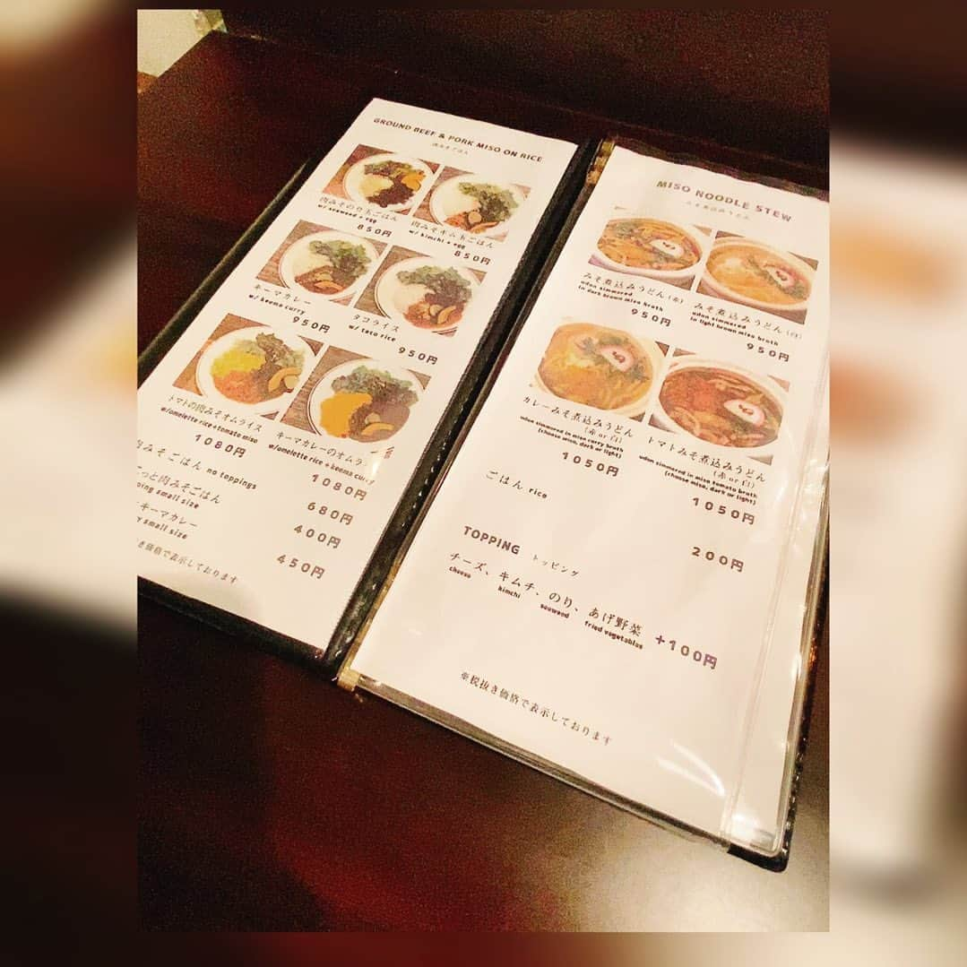 樋口みどりこさんのインスタグラム写真 - (樋口みどりこInstagram)「🍹🍒🐘  #メロンソーダ #cafe #カフェ #喫茶店 #東京 #喫茶パオーン #ぞうさん #レトロ」10月27日 7時50分 - higuchimidoriko