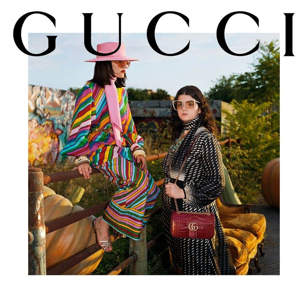 グッチさんのインスタグラム写真 - (グッチInstagram)「New ready-to-wear looks including a striped motif from the @kenscott.archives over pants and a long sleeve blouse from the #GucciEpilogue collection by @alessandro_michele. Discover more through link in bio. #GucciKenScott #AlessandroMichele」10月27日 8時00分 - gucci