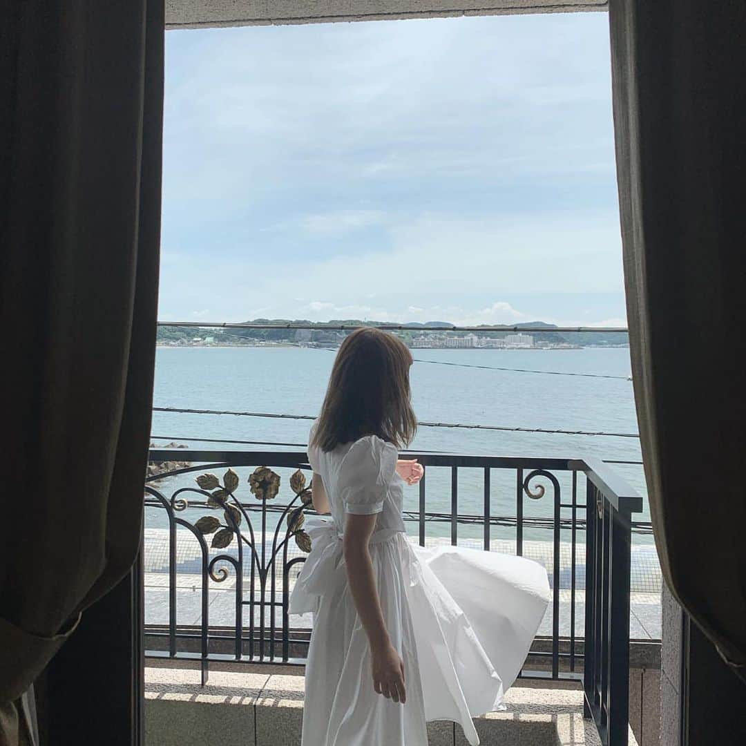 SUCLEさんのインスタグラム写真 - (SUCLEInstagram)「#鎌倉パークホテル  鎌倉にある海沿いのホテル🏖♡  鎌倉散策の後に…！ 海を満喫した後に…！ ぜひ友達や恋人と訪れたいホテルです✨  参考にしてみてくださいね🕊  📍 〒 248-0021   神奈川県鎌倉市坂ノ下33-6  @sucle_  では紹介する写真を募集中👧🏻 タグ付けやハッシュタグをつけてくれた投稿からもピックアップした写真をリポストしています！﻿ #sucle をつける か このアカウントをタグ付けして投稿してね📸﻿ ﻿ #sucle#シュクレ#鎌倉ホテル #鎌倉パークホテル #鎌倉デート #鎌倉観光 #鎌倉旅行 #鎌倉散歩 #鎌倉散策 #神奈川観光 #神奈川旅行 #七里ヶ浜 #江ノ島デート #江ノ島海岸 #海沿いホテル #海沿い #海沿い散歩 #ホテル女子会 #ホテル巡り #鎌倉さんぽ #ホテル #江ノ島観光 #観光スポット #観光地」10月27日 19時17分 - sucle_