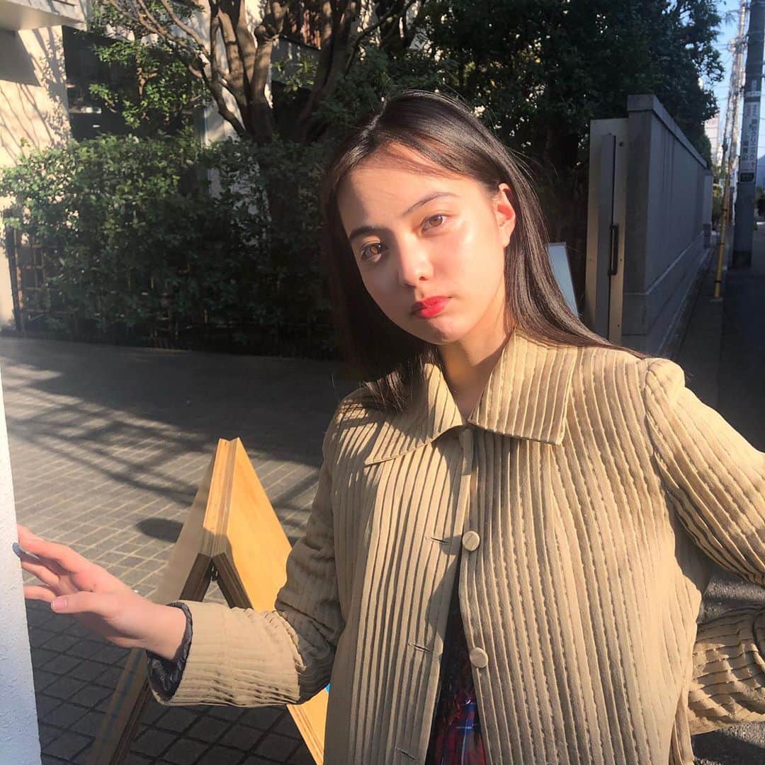 新関碧のインスタグラム：「ピカーンピカーン」