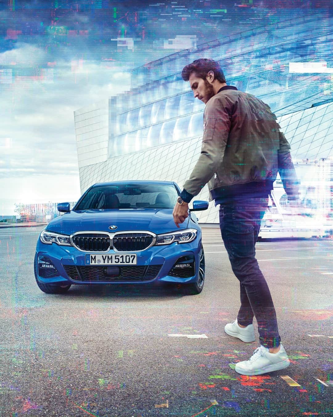 BMWのインスタグラム：「Reality just got upgraded. The BMW 3 Series Sedan. #THE3 #BMW #3Series」