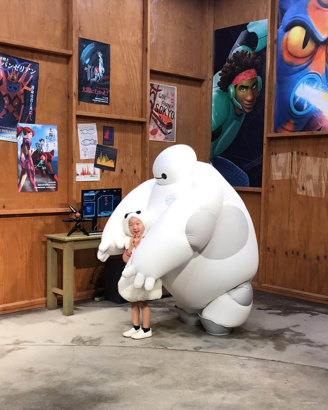 tiahy__さんのインスタグラム写真 - (tiahy__Instagram)「The happy ride with Baymax. . . That was a very fun time. .  It’s been a year since I came back from my trip to WDW. . We were planning to go on a trip to WDW this year, however we can’t do it due to the Coronavirus situation. .  We will definitely go to see you again, Baymax!. .  I pray for the health and safety of people around the world. . . . ※ライド中の撮影はokとのことです. . 必ずまたEpcotに会いに行こうね. 世界中の全ての人々の健康と安全を心から祈っています. #Epcot#baymax_taia#tokyodisneyland#baymax#taiacostume#WDW#ディズニーコスチューム#ディズニー衣装#ベイマックス」10月27日 18時07分 - tiahy__disney