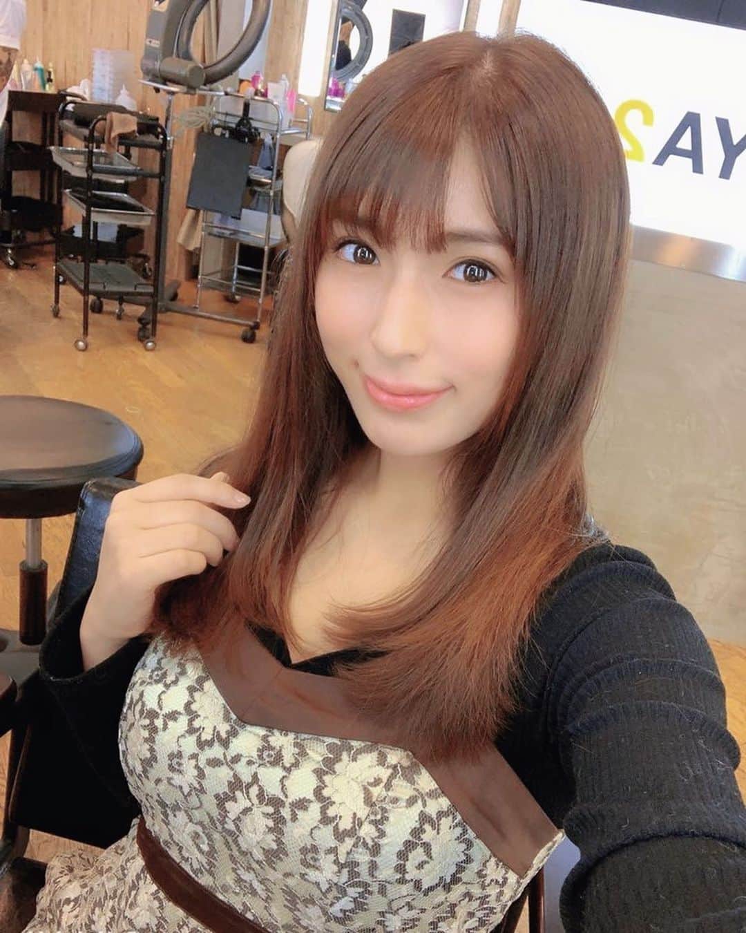 星野ナミのインスタグラム：「秋ですね🍁 温泉行きたいな♨️」