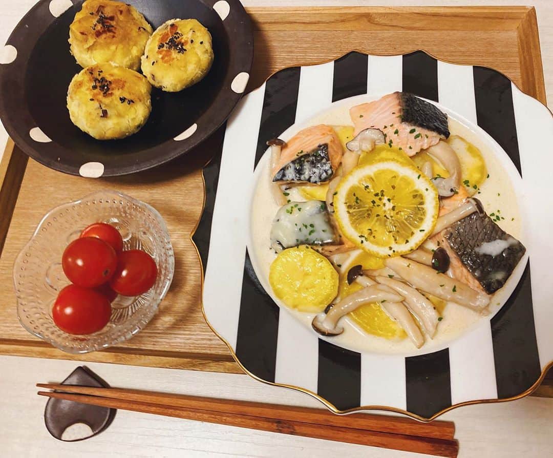 のインスタグラム：「. 両親がサツマイモを送ってくれたので サツマイモだらけ🤣🍠消費に必死。 秋ですね〜🍂✨ . #おうちごはん #秋レシピ #さつまいも #tb #instafood #おうち時間 #簡単ごはん」