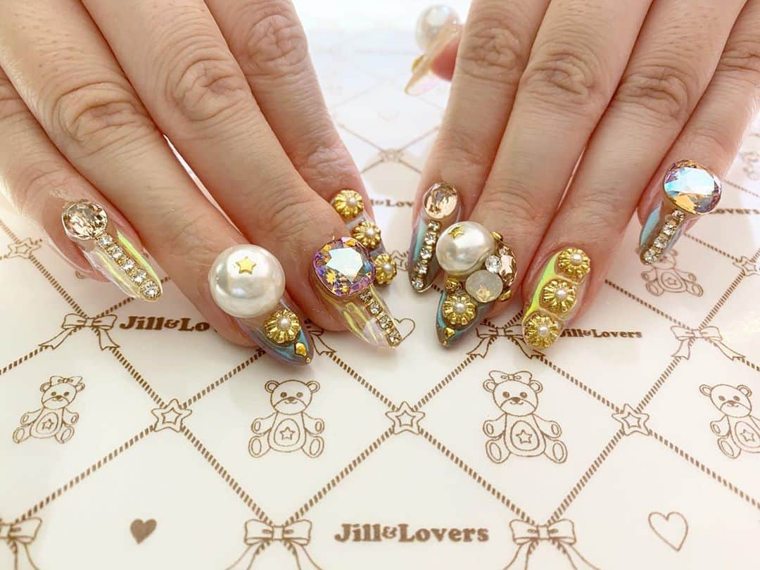 mamijinguさんのインスタグラム写真 - (mamijinguInstagram)「💎  #jillandlovers #nail #nailart #paragel #gelneil#gel #ネイル #ネイルアート #me #look #love #かわいい」10月27日 10時17分 - mamijingu