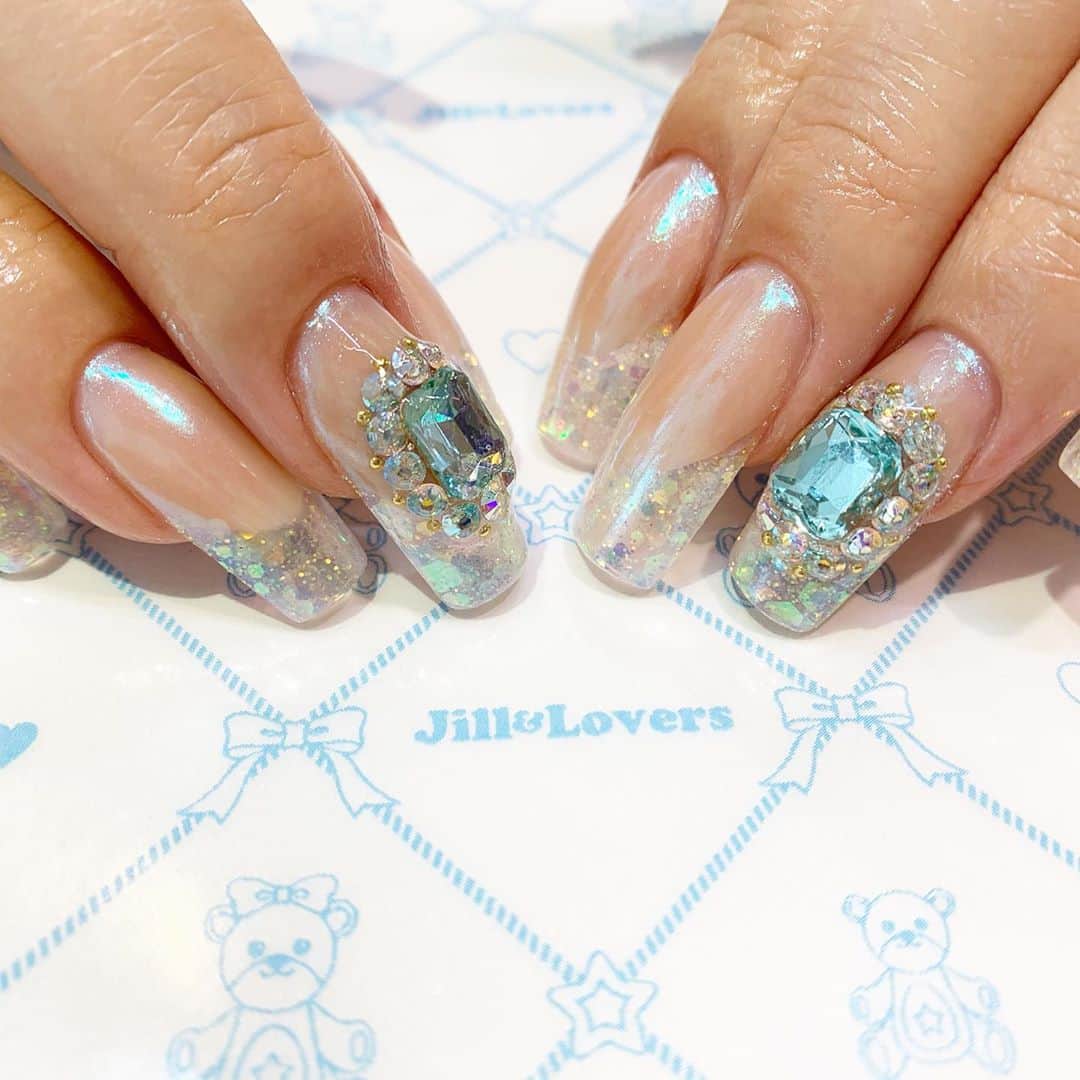 mamijinguのインスタグラム：「バーチャルクリアフレンチ💎  #jillandlovers #nail #nailart #paragel #gelneil#gel #ネイル #ネイルアート #me #look #love #かわいい」