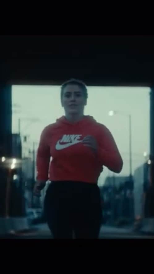 ヘレン・マロウリスのインスタグラム：「I’ve been so excited to share this campaign with you all!! ⁣ ⁣ I never dreamed that wrestling would provide the amount of opportunities it has.Some days I still can’t believe I achieved my goal of becoming an Olympic Champion. The journey has been amazing, tough at times and surreal for sure. It’s also not done yet. ⁣ ⁣ ⁣ Thank you @eastbaywomen for telling my story as part of the ConqHER campaign. All the stories of different females in their sport have been amazing to watch. I was pinching myself when they reached out to me. My brothers and I grew up waiting for those Eastbay magazines to arrive. ⁣ ⁣ ⁣ 🎥: @jerpettit thanks for your and everyone’s incredible work! Check out @eastbaywomen for more stories from inspiring female athletes and coaches.  #wrestling #olympics #training #combat #conqHER #eastbay #campaign」