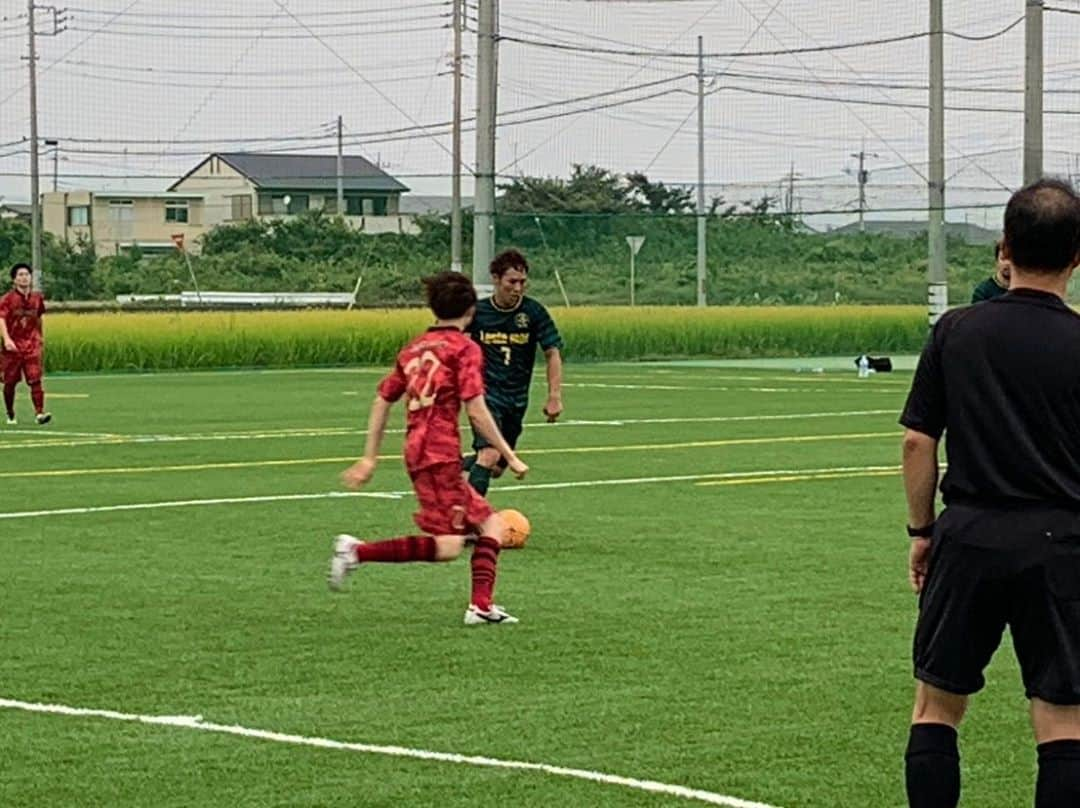 MCしんごさんのインスタグラム写真 - (MCしんごInstagram)「@japan_football7  #ソサイチ関東リーグ﻿ 2部も残すところあと2節。﻿ #優勝 は不可能だけど最後まで頑張ろう！﻿ ﻿ てか僕ちゃんと走れるし、動けるよ❗﻿ でも…現役時代にはぼと遠い💦💦﻿ 頭ではわかってるけど身体がついてこない😭﻿ 誰かトレーニングしてよ！﻿ てか来年は1部のチームに移りたいかも💦﻿ 今一度トップレベルでやりたい😭﻿ ﻿ そしてきたる11/21～11/22は❗﻿  #Jグリーン堺 で F7SL #チャンピオンズカップ 開催✩.*˚﻿ 僕は去年に続いて実況解説✩.*˚﻿ 北海道･東海･関西はこれから決まってくるけど、かなり白熱してるよ！﻿ てか関東はやはり激戦だよ！﻿ ﻿ 【 #FCELAGUA 】 @elagua_tokyo  今年こそは悲願の日本一へ❗﻿ 昨年はCS決勝で敗れたし💦﻿ そして﻿ 【 #新世界制覇 】 ﻿@shinsekaiseihaofficial  昨年は関東リーグ戦で涙を流したよ💦﻿ 今年は2年ぶりで今一度ナンバーワンに返り咲かないと！﻿ ﻿ 共にむちゃくちゃいい試合するし、関東代表だからついつい応援しちゃう✩.*˚﻿ ってことは本番は内緒にしないと💦笑﻿ あっ…写真は【FC ELAGUA】の加部未蘭選手の拝借w﻿ ﻿ 東北代表﻿ 1位： ﾗｿｽｽﾎﾟﾙﾁｸﾙｰﾋﾞ仙台 🏆優勝﻿ ﻿ 関東代表﻿ 1位：FC EL AGUA 🏆優勝(2年連続)﻿ 2位：新世界制覇  準優勝(2年ぶり)﻿ @shinsekaiseihaofficial  北信越代表﻿ 1位： KING ﻿ ﻿ 九州代表﻿ 1位：LEJAY ﻿ ﻿ ※各リーグの最終順位はまたお伝えします！﻿ ﻿ #football﻿ #soccer﻿ #footsal﻿ #サッカー﻿ #フットサルボール﻿ #フットサル﻿ #日本ソサイチ連盟﻿ #ソサイチ﻿ #F7SL﻿ #ラソススポルチクルービ仙台﻿ #KING﻿ #LEJAY﻿ #MCしんご ﻿ #オリラジ ﻿ #オリエンタルラジオ﻿ #モノマネ ﻿ #ものまね ﻿ #entertainer ﻿ #comedian ﻿ #television ﻿ #radio ﻿ #お笑い ﻿ #芸人 ﻿ #swag ﻿ ﻿」10月27日 11時47分 - mc_shingo