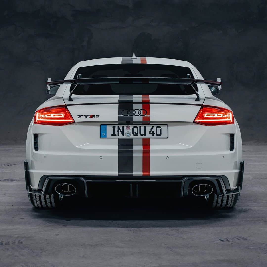 HYPEBEASTさんのインスタグラム写真 - (HYPEBEASTInstagram)「@hypebeastcarclub: @audi is celebrating 40 years of the Quattro with a very special TT RS. It features the same five-cylinder turbocharged engine producing 395 BHP and 354 lb-ft. of torque, and tweaked to now max out at 174 MPH and do the 0-62 MPH sprint in just 3.7 seconds. Learn more details via the link in our bio. It’s set to release only in Germany and will be limited to just 40 units, with each one going for approximately $135,000 USD. ⁠⠀ Photo: Audi」10月27日 11時56分 - hypebeast