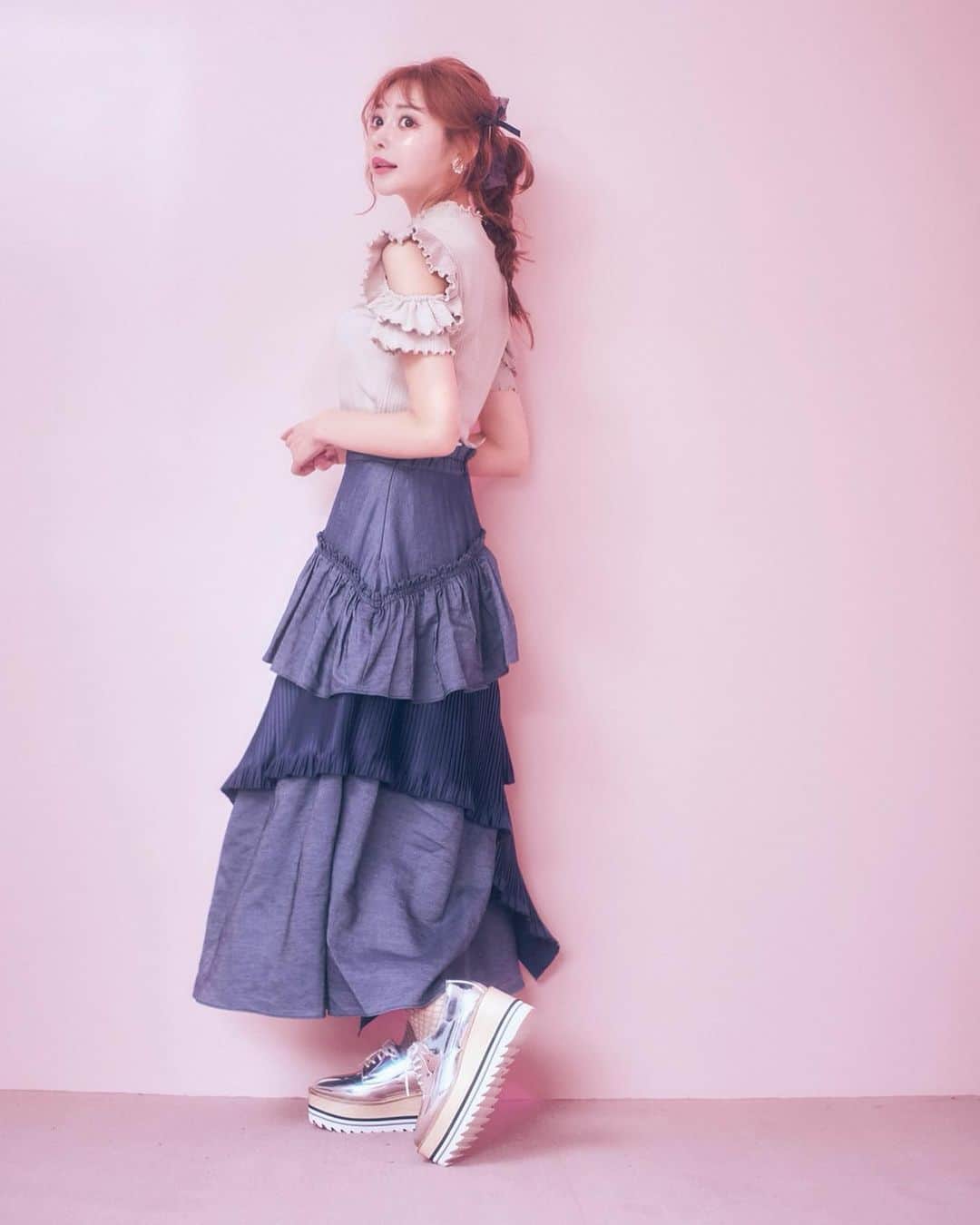 明日花キララのインスタグラム：「@cpito_official のトップスとスカート着てみました👶🏻🌼 11/12オープンです。どきどき」