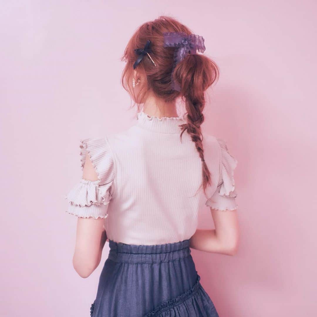 明日花キララのインスタグラム：「かわいいかみのけ👱🏻‍♀️🎀」