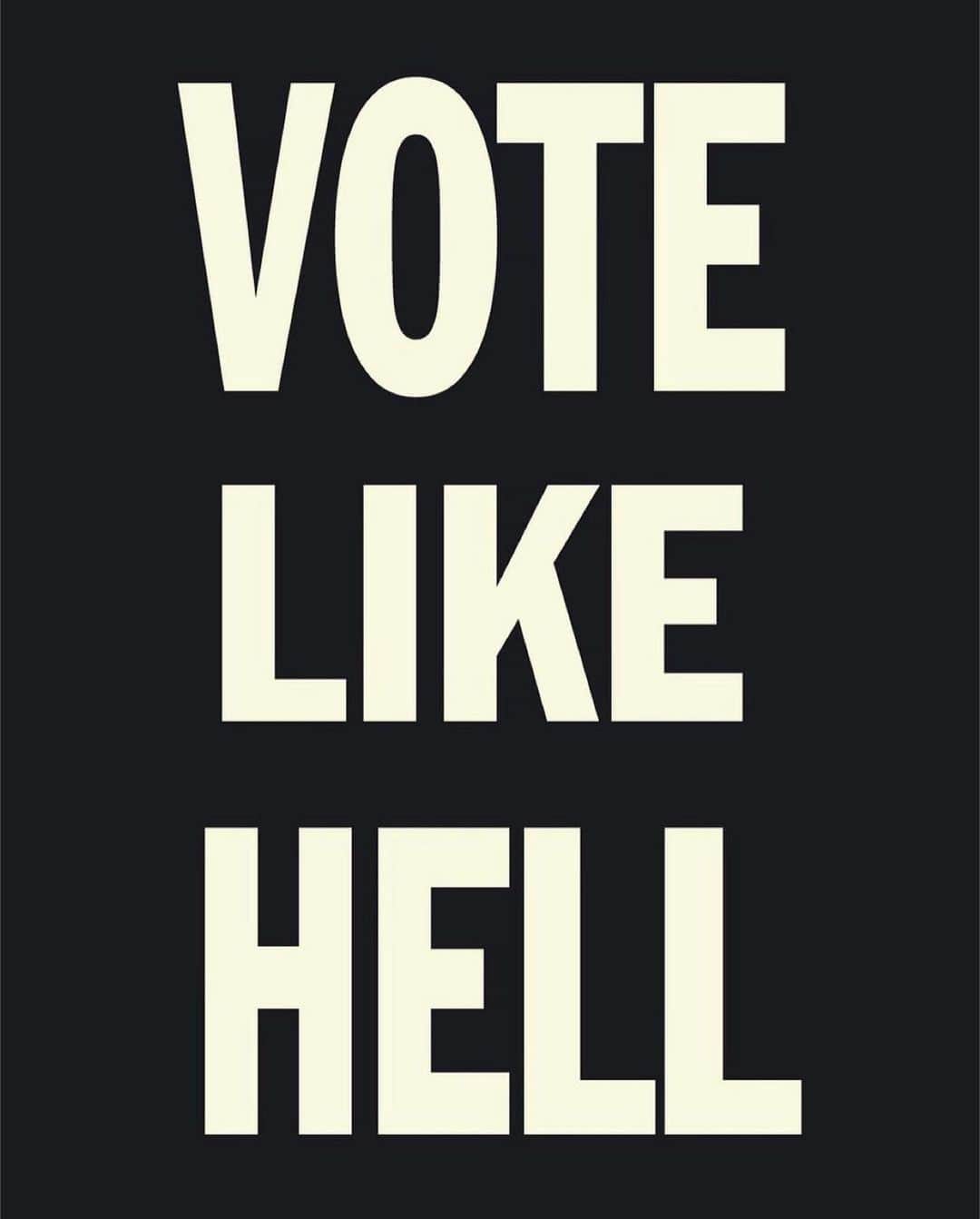 レナ・ヘディのインスタグラム：「PERIOD. END OF. VOTE LIKE MUTHA FUCKIN HELL. #expandthecourt」