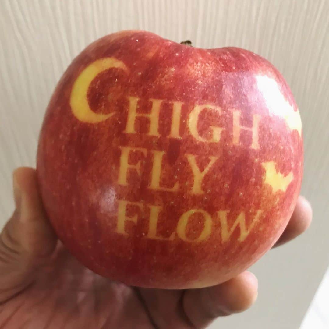 棚橋弘至さんのインスタグラム写真 - (棚橋弘至Instagram)「#りんご 🍎いただきました♪ #Apple ありがとうございます😊」10月27日 13時39分 - hiroshi_tanahashi