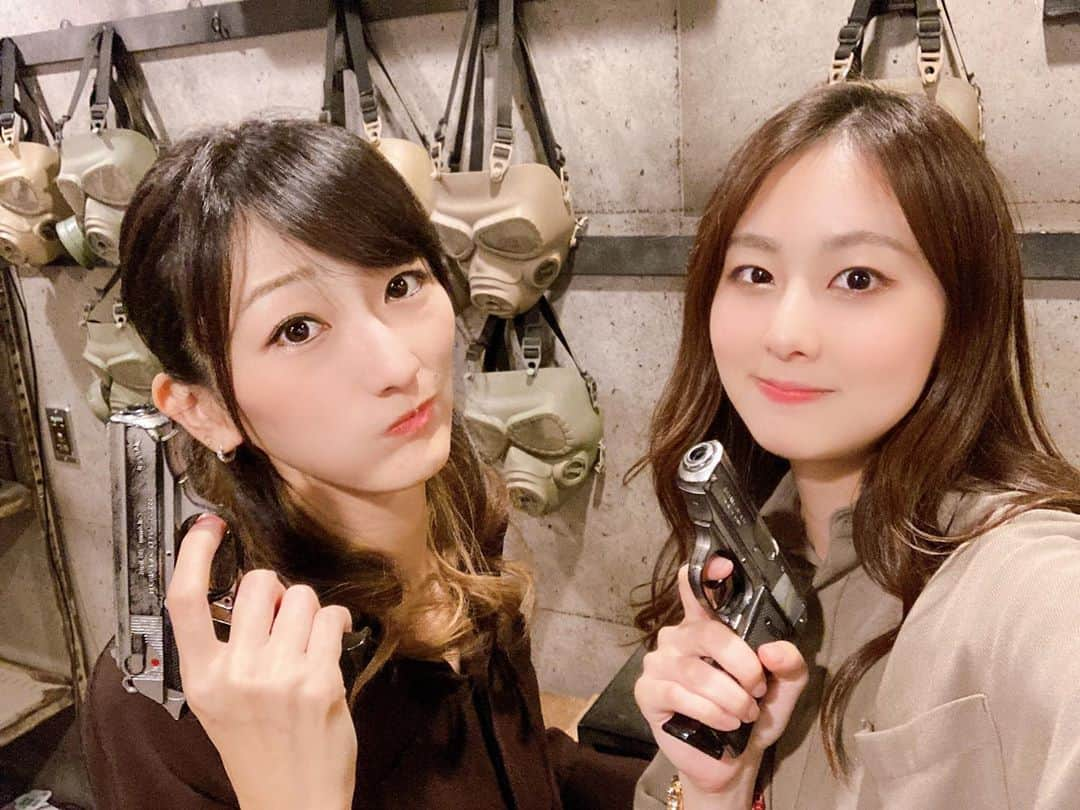 古城優奈のインスタグラム：「本格スパイ 体験アトラクション🕶  めちゃ難しい〜けどすごーく楽しかった！  10分以内に脱出しなきゃいけなんだけど、１時間あっても難しい気がしてる笑笑 またリベンジ行きましょ！まおち！  #インスパイヤ　#inspyre  #インスパイヤ新宿　　 #本格スパイ体験アトラクション  #脱出　#潜入」