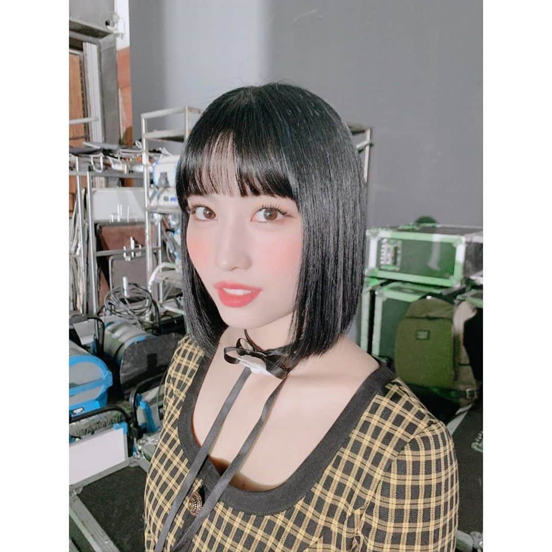 TWICEさんのインスタグラム写真 - (TWICEInstagram)「i can't stop me🍑🧏‍♀️」10月27日 19時30分 - twicetagram