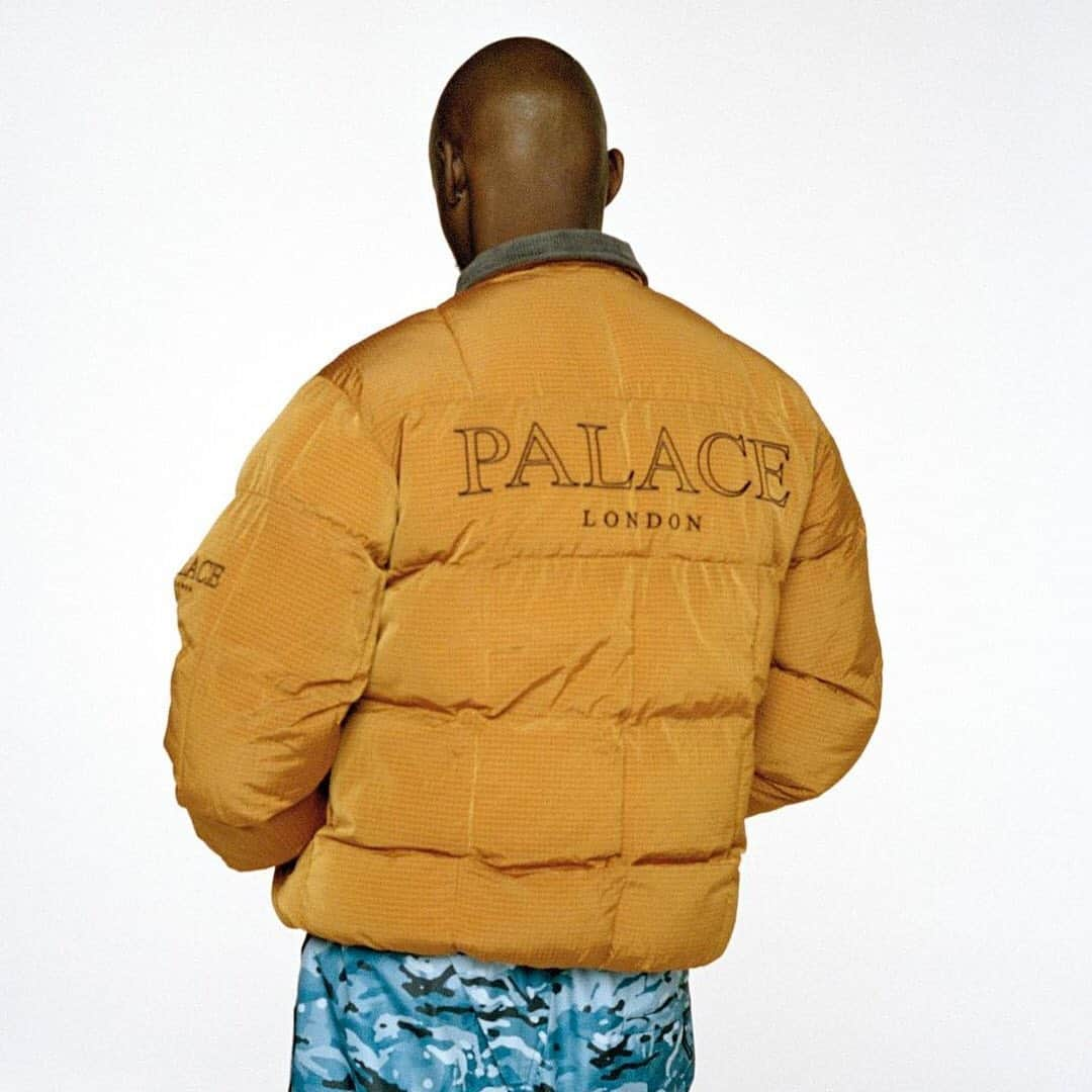 HYPEBEASTさんのインスタグラム写真 - (HYPEBEASTInstagram)「@hypebeaststyle: @palaceskateboards offers a look at the items dropping this week from its Fall/Winter 2020 collection. View the full lineup via the link in our bio and expect it all to arrive in-store and online on October 30, then release in Japan and on WeChat in China on October 31.⁠⠀ Photo: Palace」10月27日 14時26分 - hypebeast