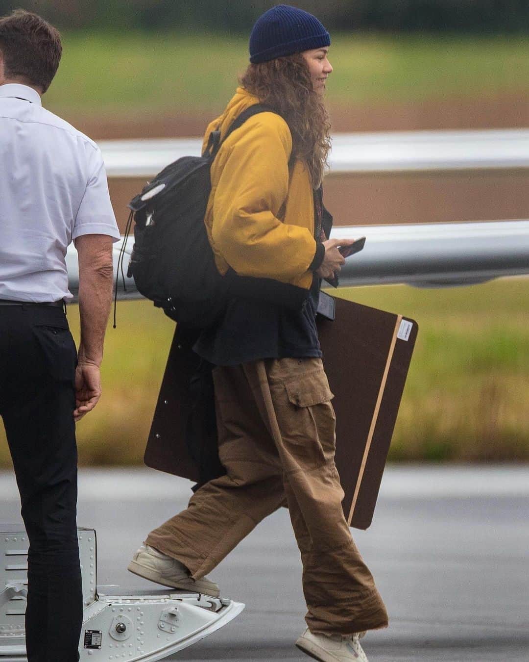 Just Jaredさんのインスタグラム写真 - (Just JaredInstagram)「@zendaya was spotted arriving in Atlanta on Monday ahead of filming for the upcoming “Spider-Man” movie! #Zendaya #SpiderMan Photos: Backgrid」10月27日 14時19分 - justjared