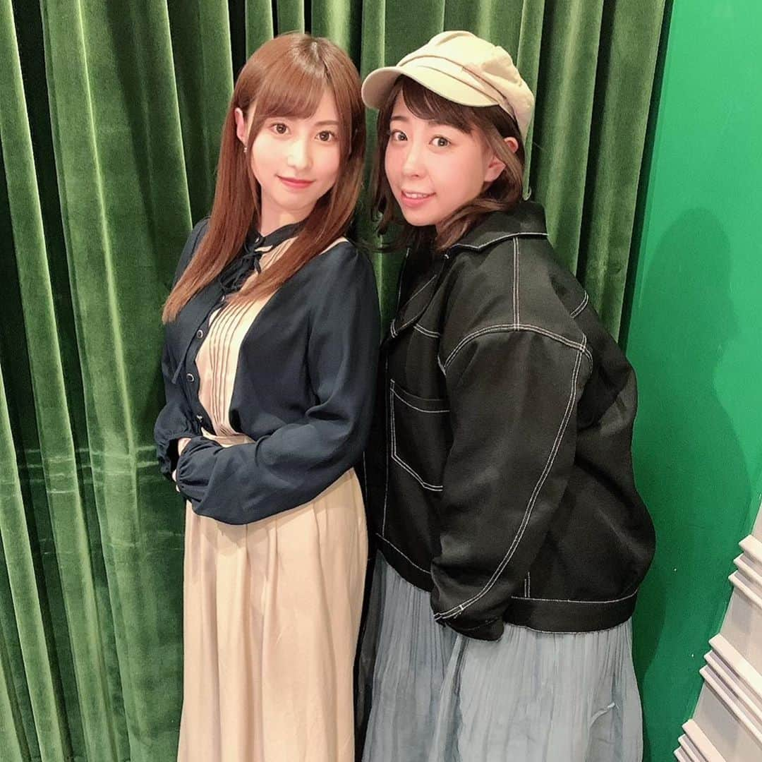 成瀬心美さんのインスタグラム写真 - (成瀬心美Instagram)「💚 . . 本日21時〜放送 TBSラジオ 【成瀬心美ぷるるんhoneyトラップ】 ゲスト様は3週続けて 〈餅田コシヒカリさん〉✨ . . カトパン似でお馴染みの もっちー♡ . 今回、テレビで見てかわいい！✨ と スタッフさんにお願いして 来ていただいたのです🥰 . . やっぱりかわいくて 色んなお話で盛り上がったのですが 中でも1番だったのが あのお話です…😏♡ . . 生々しすぎて カットされていないか しっかり放送聞いて 確かめないと！！ . . ついつい楽しい収録で 録りすぎてしまいました📻 . . ぜひぜひ お楽しみに！ 今夜聞いてねー！ . . #tbsラジオ #radio #tbs #餅田コシヒカリ #さん #成瀬心美」10月27日 14時44分 - coco3ndazo