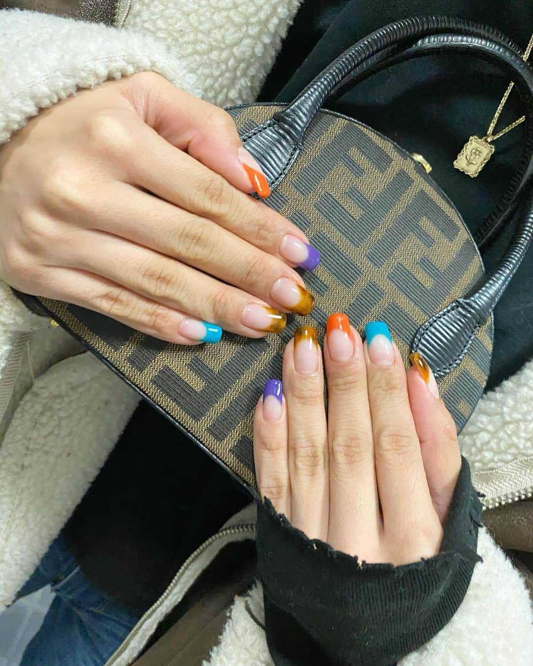 inthinkさんのインスタグラム写真 - (inthinkInstagram)「@yurino_happiness  🍂🎨  #inthink #gelnails #フレンチネイル #べっこう」10月27日 14時49分 - inthink