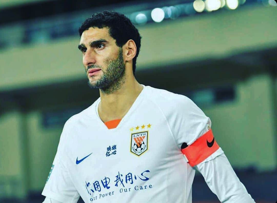 マルアン・フェライニのインスタグラム：「Captain Felli👨‍✈️ ... @lunengtaishan ⚽️⚽️⚽️」