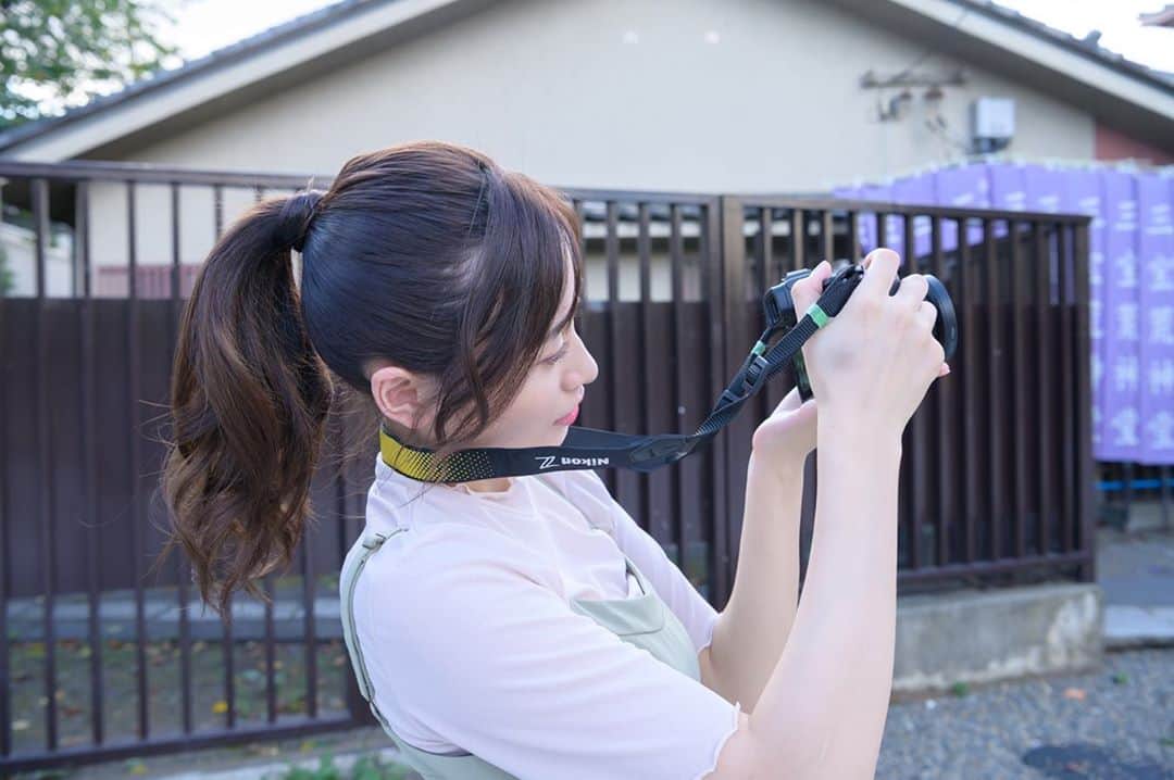 内木志のインスタグラム：「軽くて撮影しやすい いいカメラほしいな〜📷 #カメラ女子 ?? #画質良 #nikon」