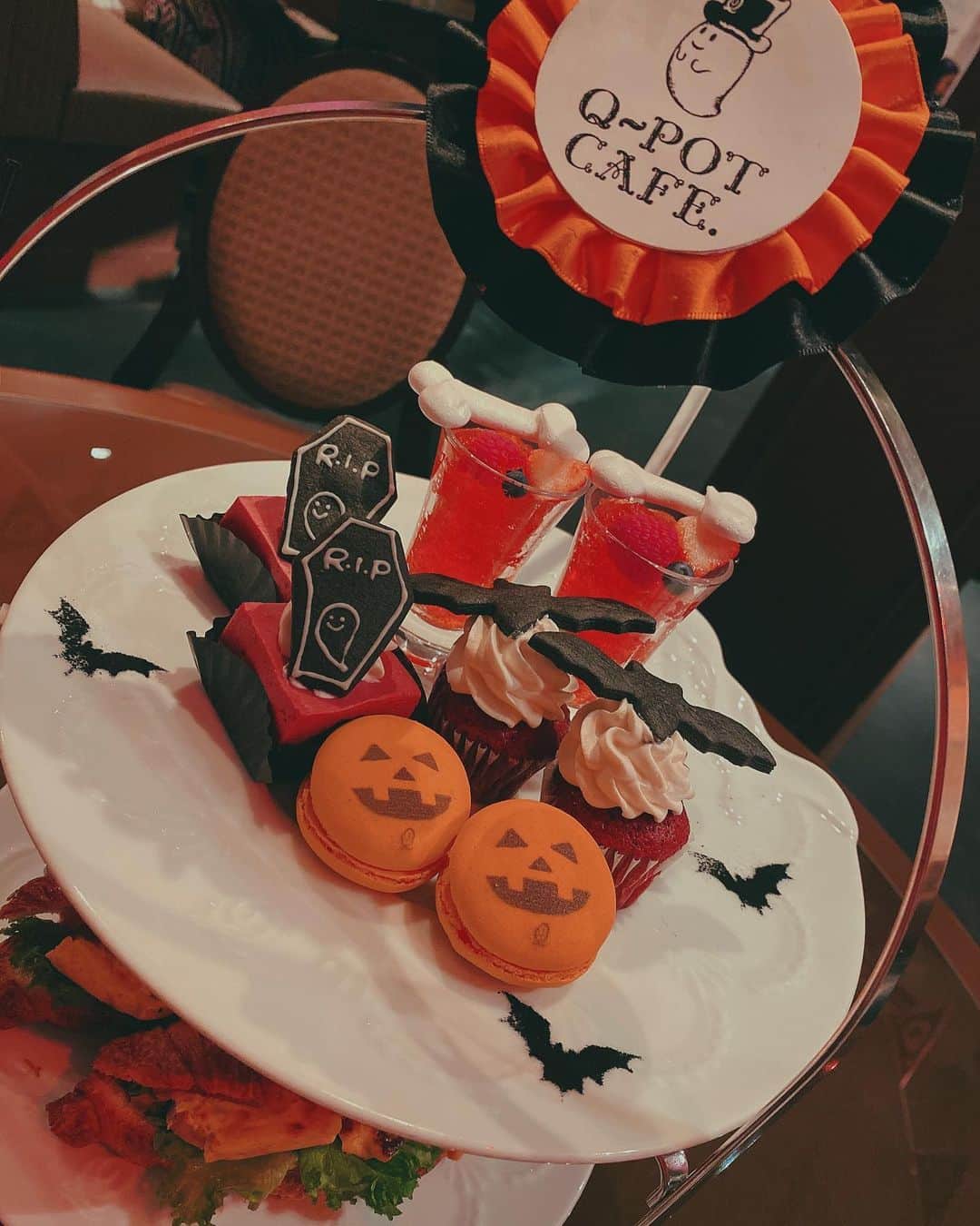 水森依音さんのインスタグラム写真 - (水森依音Instagram)「美味しくて可愛いとはどういうことでしょうか  #qpotcafe  #アフタヌーンティー  #Halloween #Kawaii」10月27日 16時14分 - ion_mizumori
