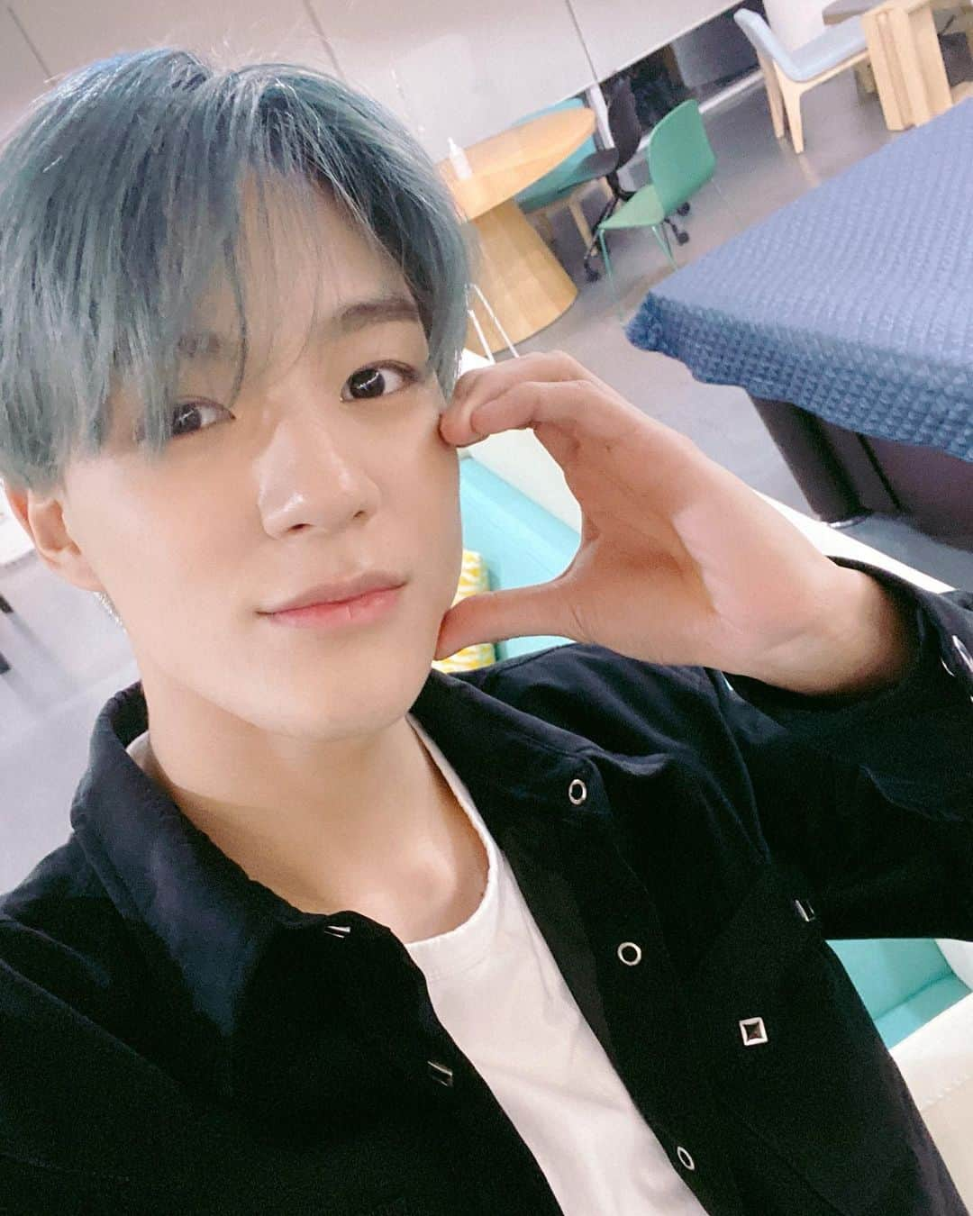 ジェノさんのインスタグラム写真 - (ジェノInstagram)「[LYSN] <201024> Jeno’s bubble 💭💚 ••• my guy looks like he hasnt slept in a week ____  < #엔시티드림 #엔시티 #이제노 #제노 #nct2020_resonance #LeeJeno #jeno #nct2020 #nct #nctdream #nctu #nct127 #kpop #smtown #nctjeno >」10月27日 17時03分 - nctjeno