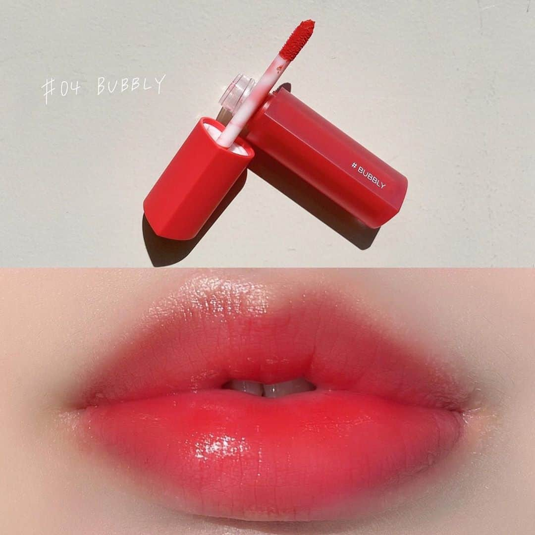 ハルハルさんのインスタグラム写真 - (ハルハルInstagram)「パケ買い決定！ちゅるモテリップ💄  あんにょんー！ ハルハル編集部のみみちゃんですꪔ̤̮ ♡  この投稿がいいな…！と思ったらシェアして拡散してください⚘ ⁾⁾  一塗りでジューシーな濡れくちびるがつくれる #ホリカホリカ の #ハートクラッシュグローティントエアー  今回は4色をPICKUPしてご紹介しています𓍯 *･ ティッシュオフするとマスクにつきにくいですよ♡  詳細はスワイプして各色チェックしてくださいね。  このアイテムは ˗ˏˋ @holikaholika_jp  ˎˊ˗ から頂きました💄  ┈┈┈┈┈┈┈┈┈┈┈┈┈┈┈┈┈┈┈  #ハルスタ や #ハルハル をタグ付けしていただくと、 ハルハルの記事やInstagramに投稿させていただく場合がございます  #하루스타 #하루하루 를 태그 하시면 하루하루의 기사와 인스타그램에서 사용할 가능성이 있습니다.  ┈┈┈┈┈┈┈┈┈┈┈┈┈┈┈┈┈┈┈  #韓国情報 #韓国コスメ #韓国コスメ情報 #コスメレビュー #韓国コスメ #韓国コスメレビュー #韓国リップ#コスメ紹介 #韓国コスメ紹介 #パケ買いコスメ #홀리카홀리카 #홀리카그램 #홀리카2020 #하트크러쉬 #하트크러쉬젤리벨벳틴트 #젤리벨벳틴트 #젤리뽀송 #하트크러쉬틴트 #벨벳틴트 #틴트추천 #로드샵꿀템 #인생템 #꿀템」10月27日 17時00分 - haruharu_furyu