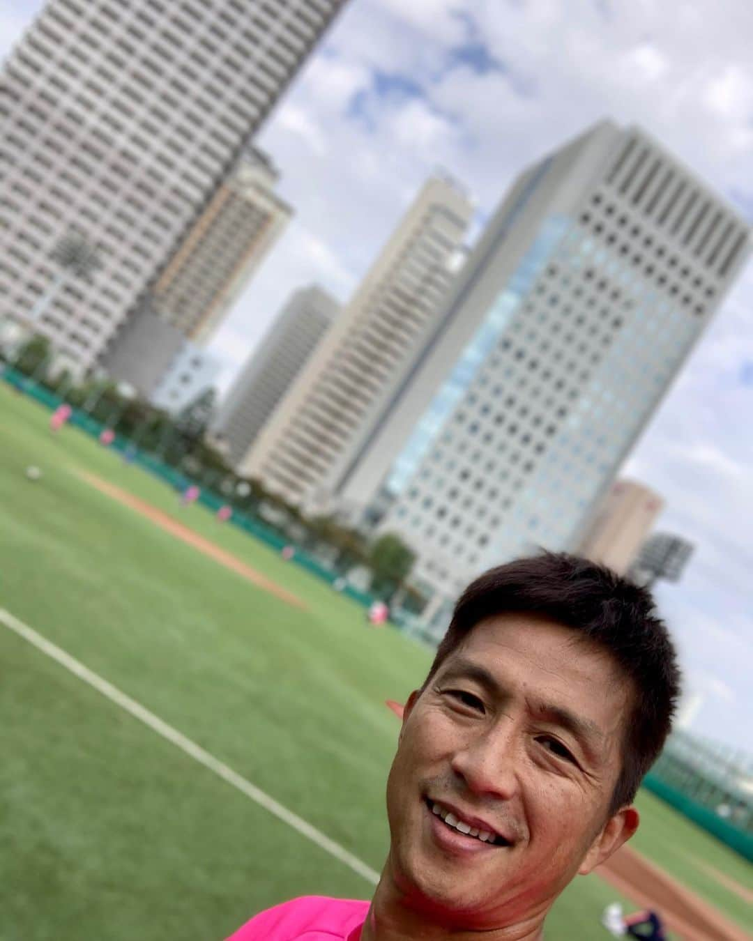 福西崇史さんのインスタグラム写真 - (福西崇史Instagram)「. いい天気でのサッカーは気持ちいい〜⚽️ . #soccer #enjoy #ボールたくさん蹴らないと #体を動かそう #puma #人工芝」10月27日 17時30分 - takashi_fukunishi