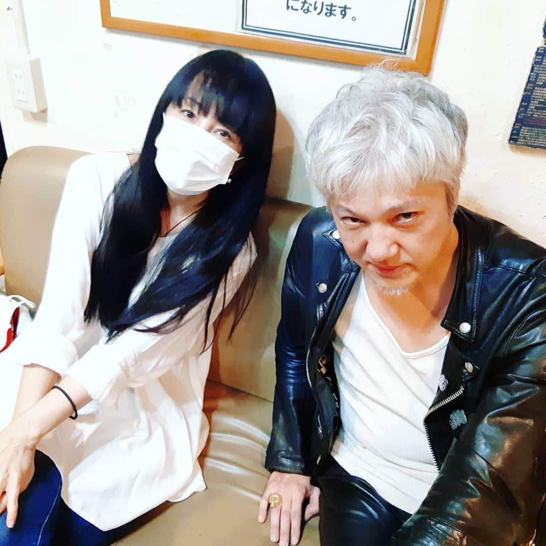 TOKIEさんのインスタグラム写真 - (TOKIEInstagram)「イマイくん久しぶりだー。 レルレさんとのぶっつけ初セッションも始まるまで予測不能。 何故だか今日はいろんな方が来てくれることになってドキドキだ。 配信もあるので目撃せよ。」10月27日 17時46分 - tokieofficial1