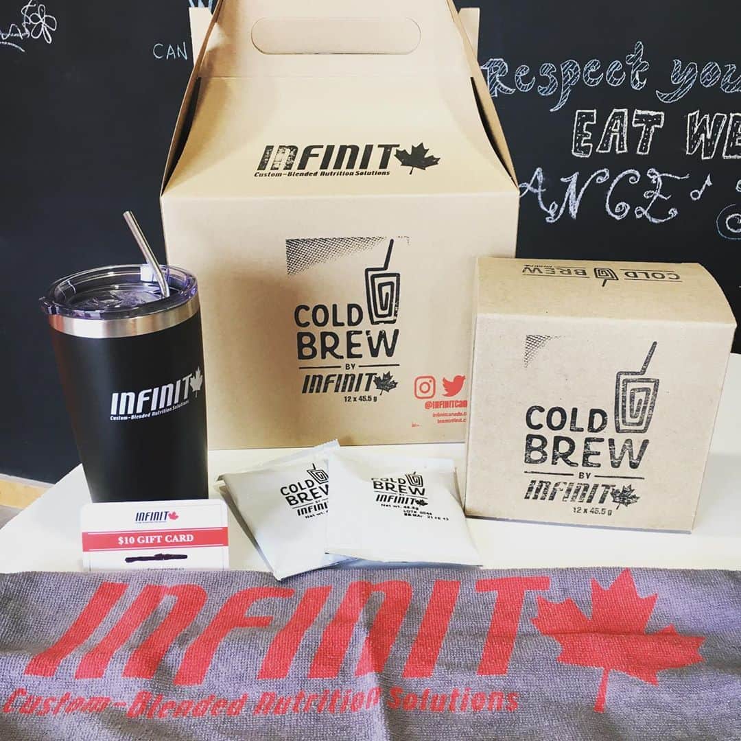 メリッサ・ビショップのインスタグラム：「Who wants Cold Brew ? 🙋🏼‍♀️ read on for discounts! ⠀⠀⠀⠀⠀⠀⠀⠀⠀⠀⠀⠀ Fall is here and winter on the way, but that definitely won’t stop my @infinitcanada Cold Brew consumption. It doesn’t need to stop yours either. For those new to Cold Brew, it’s the perfect blend of a cold coffee and a protein shake. With 21g of protein per serving, all you taste is amazing coffee.  ⠀⠀⠀⠀⠀⠀⠀⠀⠀⠀⠀⠀ So, let’s bundle and save, shall we?  ⠀⠀⠀⠀⠀⠀⠀⠀⠀⠀⠀⠀ Using code BISH-Tokyo2021 you can save 10% on either of these bundles.  ⠀⠀⠀⠀⠀⠀⠀⠀⠀⠀⠀⠀ Bundle 1:  12pack singles of Cold Brew  Stainless tumbler & straw 10$ Infinit gift card  ⠀⠀⠀⠀⠀⠀⠀⠀⠀⠀⠀⠀ Bundle 2 24pack singles of Cold Brew Stainless tumbler & straw 10$ Infinit gift card  ⠀⠀⠀⠀⠀⠀⠀⠀⠀⠀⠀⠀ Head over to @infinitcanada to place your order on their website!  ⠀⠀⠀⠀⠀⠀⠀⠀⠀⠀⠀⠀ #infinitnutrition #coldbrew #coffeelover」