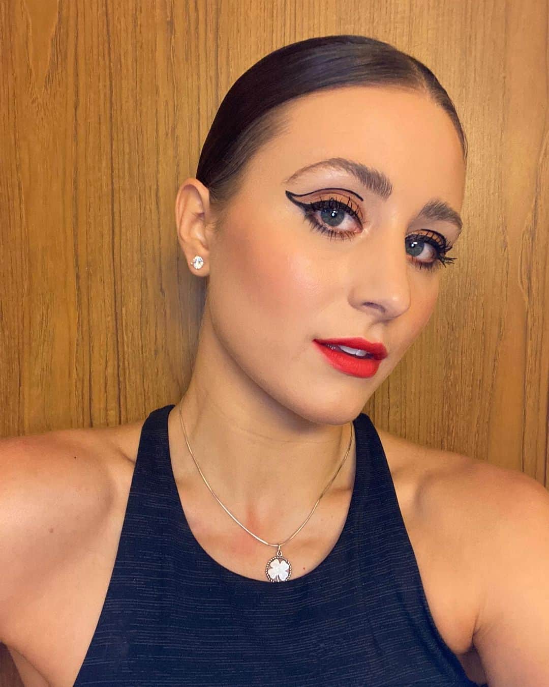 アシュリー・ケインのインスタグラム：「Short program makeup “Never Tear Us Apart” ✨   @rarebeauty - foundation, blush, concealer, eyeliner, highlighter, lips, primer, setting spray  @honest_beauty - eyeshadow  @patrickta - brows  @lancomeofficial - mascara  @milkmakeup - setting powder  #rarebeauty #milkmakeup #patrickta #lancome #honestbeauty #makeup」