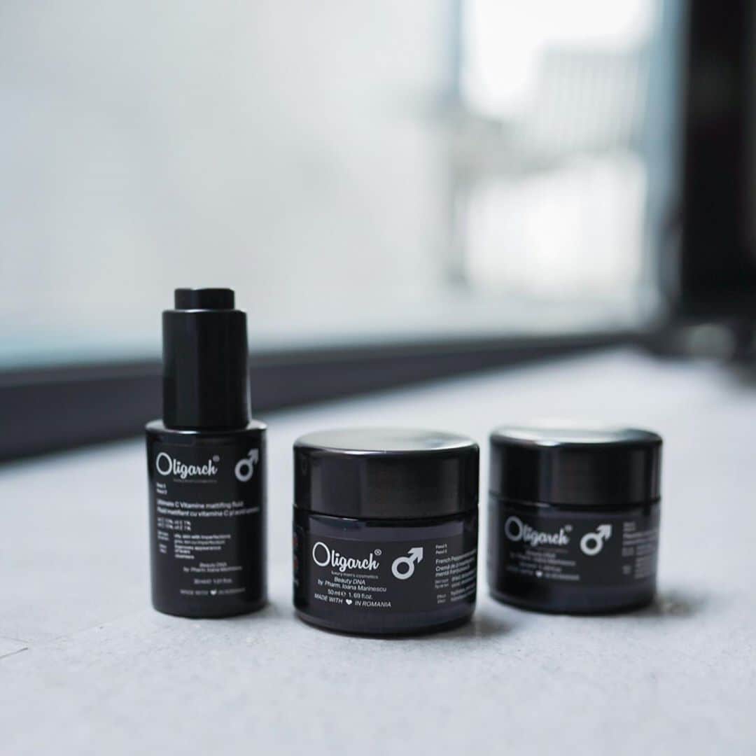 Sergi Constanceさんのインスタグラム写真 - (Sergi ConstanceInstagram)「@oligarchskincare  I believe the time has come for me to share with you the secret routine of my skin before and after training. I have been using this skin care routine for a long time now but I wanted to wait before I present it to you. . My favorites from this range are the pre and post workout body spray and body lotion. Formulated with many natural active ingredients they help to rehydrate, tone and help enhance physical straight in order to start a new full of energy training course.💪 . I totally recomend to you, so take a look of all the @oligarchskincare products you go to love the smell and texture👌 Click link bio @oligarchskincare  . #menskincare #oligarch」10月27日 20時22分 - sergiconstance