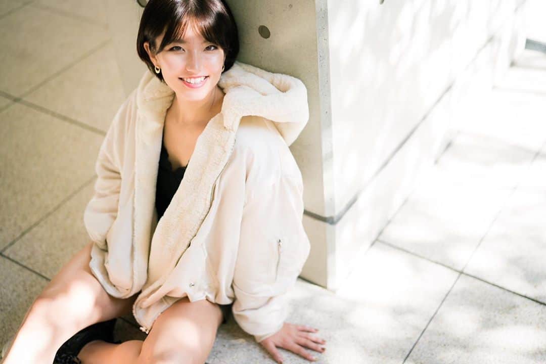 ほなみのインスタグラム：「. 今日は今月取り組んでた事が １つ ひと段落しました☺︎ 少しだけほっとした〜〜☺️ . 〝小さな成功談を積み重ねる〟  これが自分の自信になっていくことを 取り組みながら改めて感じました！ . 努力の大きさや結果じゃなくて、 自分の中の小さな決まり事を コツコツとね☺️  . １日５分でも継続できたら自信になります☺︎ . でも何より周りの方のおかげが大きい🥰 . 明日からも次に向けてがんばろっと！ . 帰ってきてソファーで ２時間もお昼寝してしまった事は　 内緒にしときます🤫笑 . みなさん1日お疲れ様でした♡ . photo @key_camera」