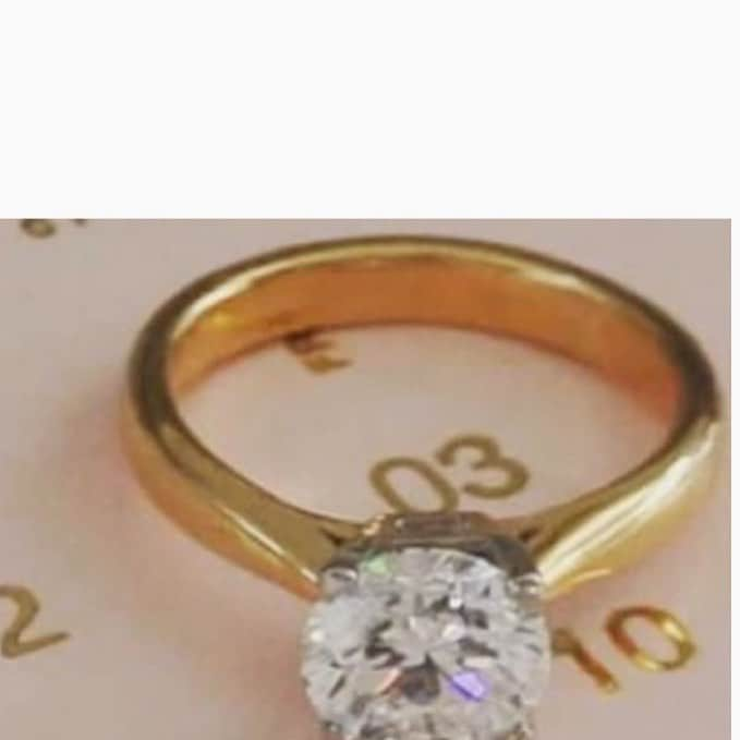 広島 婚活支援AZさんのインスタグラム写真 - (広島 婚活支援AZInstagram)「💍﻿ ﻿ 今年も残り２ヶ月！！！﻿ ﻿ 来年こそ結婚💍を 手に入れるために﻿ 今できることは？﻿ ﻿ ﻿ しっかり準備するために 今何が必要で﻿ 何が足りていないのか？﻿ ﻿ ﻿ 【一緒にスケジュールを﻿ 作っていきます✏️﻿】 ﻿ ﻿ 多少厳しいことも﻿ 伝えるかもしれませんが、﻿ それは﻿ 来年絶対に結婚してほしいからです✨﻿ ﻿ ﻿ あたにとって﻿ どんな婚活が向いているのか？﻿ どうしたら良いのか？ お伝えしたいと思います😊﻿ ﻿ ﻿ ﻿ オンラインでも対応可能なので 県外の方もOK~♪﻿ ﻿ ﻿ ﻿ 🏃‍♂️先着10名様限定﻿🏃‍♂️ それも60分のカウンセンリグ付きで﻿ ¥3,000﻿ ﻿ ﻿ ﻿ 詳細は﻿ ホーム画面@wedding.azuuuuu﻿ から今日のブログを読んでね💌﻿ ﻿ ﻿ ﻿ ﻿ ﻿ ☆━━━━━━━━☆﻿ ﻿ ﻿ 💎婚活外見強化コース﻿  　 12(残り2席)﻿ 　  1月(残り3席)﻿ ﻿ 　@wedding.azuuuuuプロフURLより﻿ ﻿ ﻿ ﻿ ﻿ 💎恋も仕事もうまくいく90日プログラム﻿ 　 こっそり学べる✏️﻿ ﻿ 　@wedding.azuuuuuプロフURLより﻿ ﻿ ﻿ ﻿ ﻿ 💎半年以内に彼氏をつくる﻿  (恋愛心理マイスター養成講座)﻿  第６期生2021,1月スタート﻿ 　 ﻿ 　@wedding.azuuuuuプロフURLより﻿ ﻿ ﻿ ﻿ ﻿ 💎10月のキャンペーン 　コミュニケーションが上達するポイント﻿ 　動画にてお届け💌﻿ 　﻿ 　@wedding.azuuuuuプロフURLより﻿ ﻿ ﻿ ﻿ ☆━━━━━━━━☆﻿ ﻿ #婚活#婚活難民#アラサー婚活#アラフォー婚活#婚活初心者#婚活アプリ #婚活パーティー#結婚相談所#結婚相談所山口#結婚相談所広島#お見合い#スケジュール#2021年手帳 #2021年みます 目標#目標設定#自己投資#女子力アップ#恋愛相談#婚活相談#失恋相談」10月27日 20時28分 - wedding.azuuuuu