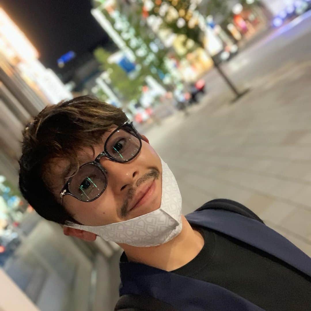 小柳津林太郎のインスタグラム：「Went to "Shinhara," a Kaiseki restaurant in Ginza, Tokyo. Pretty, Crazy, and Entertaining, course and time.  銀座しのはら、最高でした。さて、今から弾丸で名古屋出張いってきます。写真とりそびれたけど、大先輩 @naohawaii さんの枠でご一緒させていただきました😂（感謝！）  #メシテロ #ザギン #しのはら #銀座 #割烹  #tokyo #ginza #kappo #shinohara」