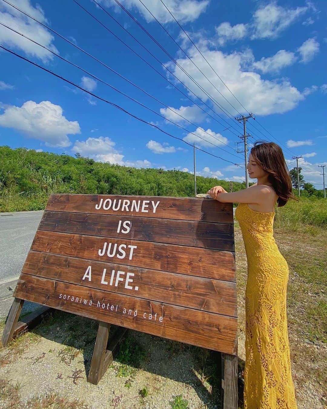もものインスタグラム：「Journey is just a life❤️ . . 宮古島はじめまして🌴🥰 大自然に癒される毎日😆最高すぎる! . #okinawa #miyakojima #miyakoisland  #宮古島 #宮古島カフェ #沖縄」