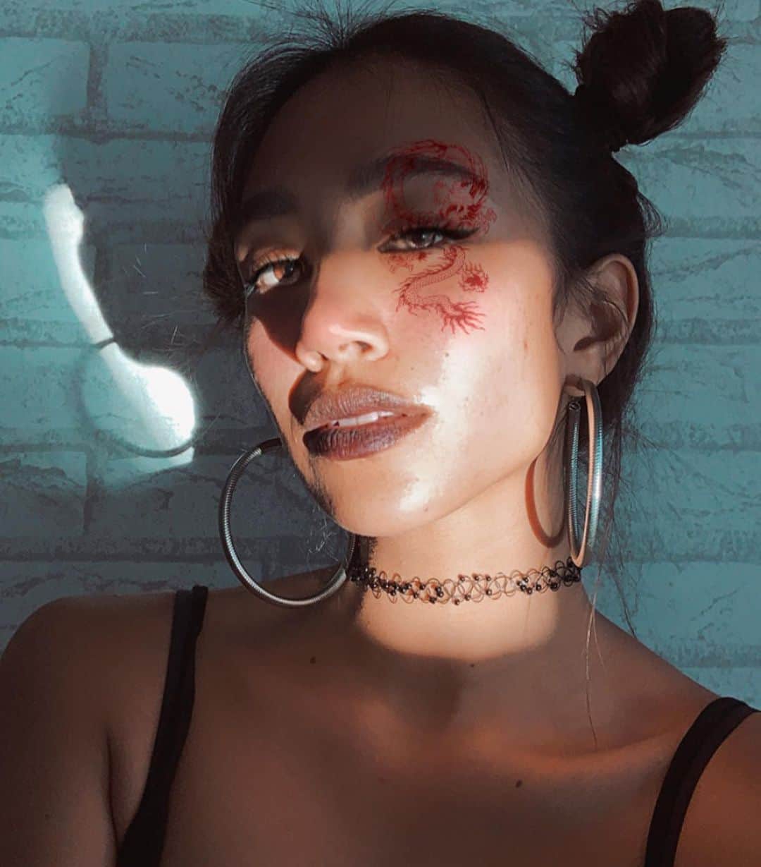 Megha Shrestha さんのインスタグラム写真 - (Megha Shrestha Instagram)「Who is ready for next Halloween 👻 ？？　@maizel_ramos に急かされて、ハロウィンのことばっかりかんがえてもーてるw みんな何するの？？？  お家でハロウィン楽しみだなぁ〜🎃💀  #halloween #halloweenfilter #filter #makeup #face #horror」10月27日 21時21分 - happy_story_14