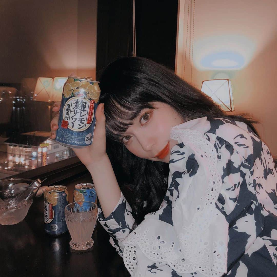 藤城アンナさんのインスタグラム写真 - (藤城アンナInstagram)「え～？まだ飲めるでしょ？」10月27日 21時23分 - annafujishirochan