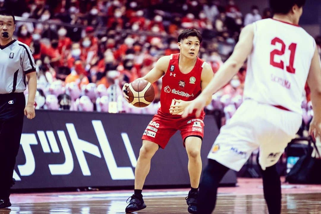 藤永佳昭のインスタグラム：「🖤❤️ #chibajets」